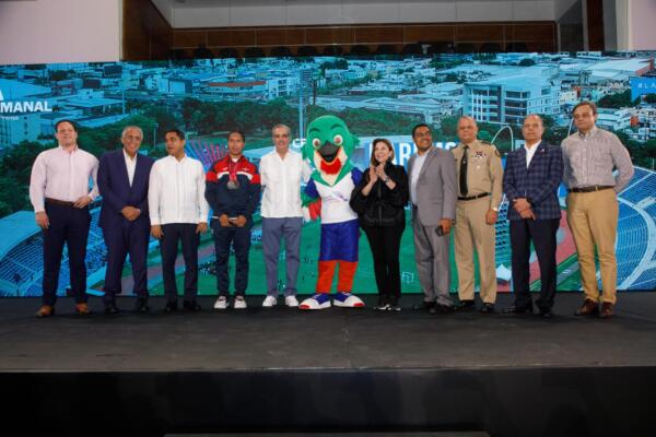Al trasladar el encuentro LA Semanal con la Prensa al Pabellón de Esgrima del Centro Olímpico Juan Pablo Duarte, el mandatario rindió un informe sobre los avances en las remodelaciones de las instalaciones deportivas a ser usadas en las diferentes competencias entre el 24 de julio y el 8 de agosto. 
