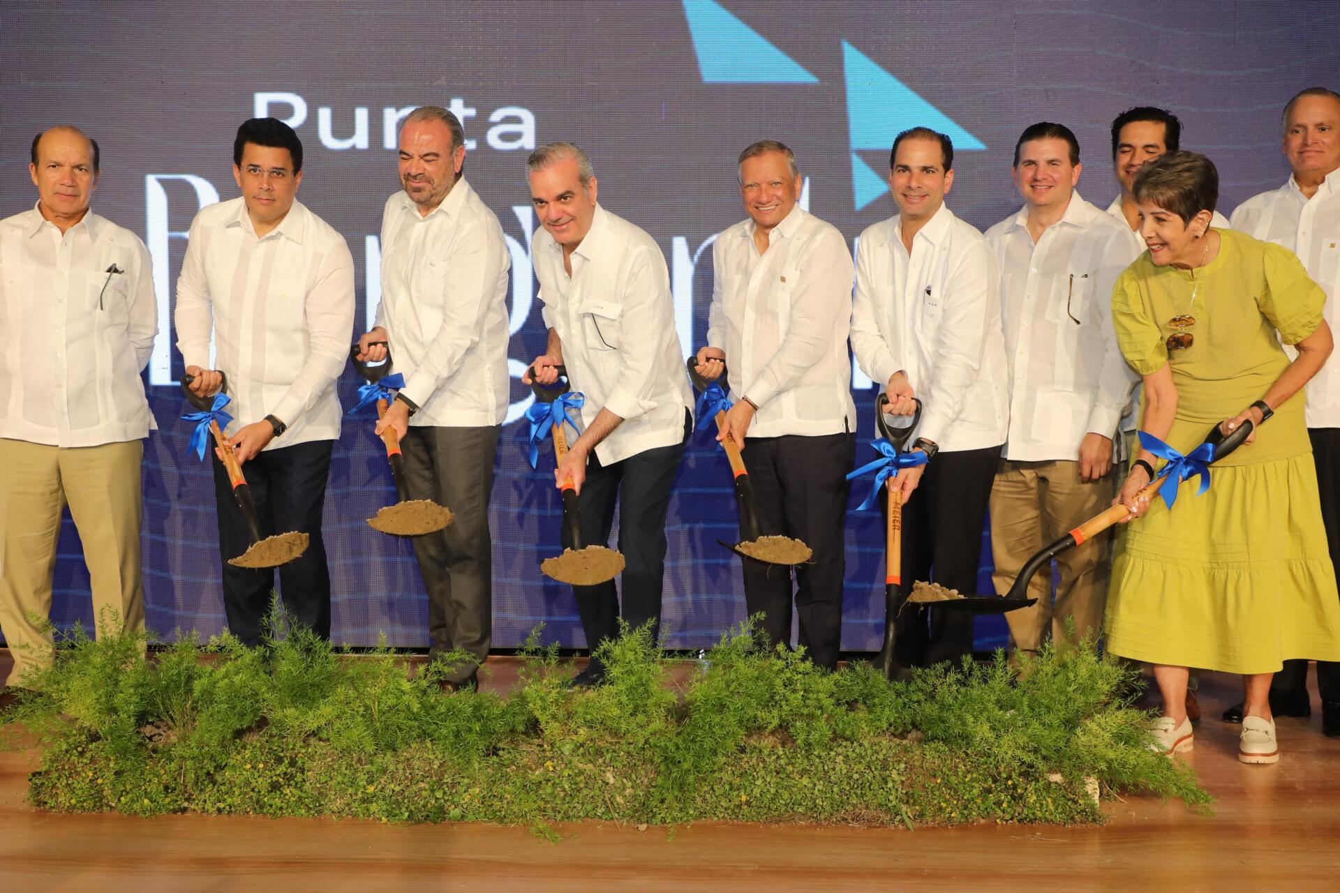 El presidente Abinader dejó inició los trabajos del Hotel Meliá Bergantín Beach, proyecto del Grupo Puntacana y Meliá Hotels International.