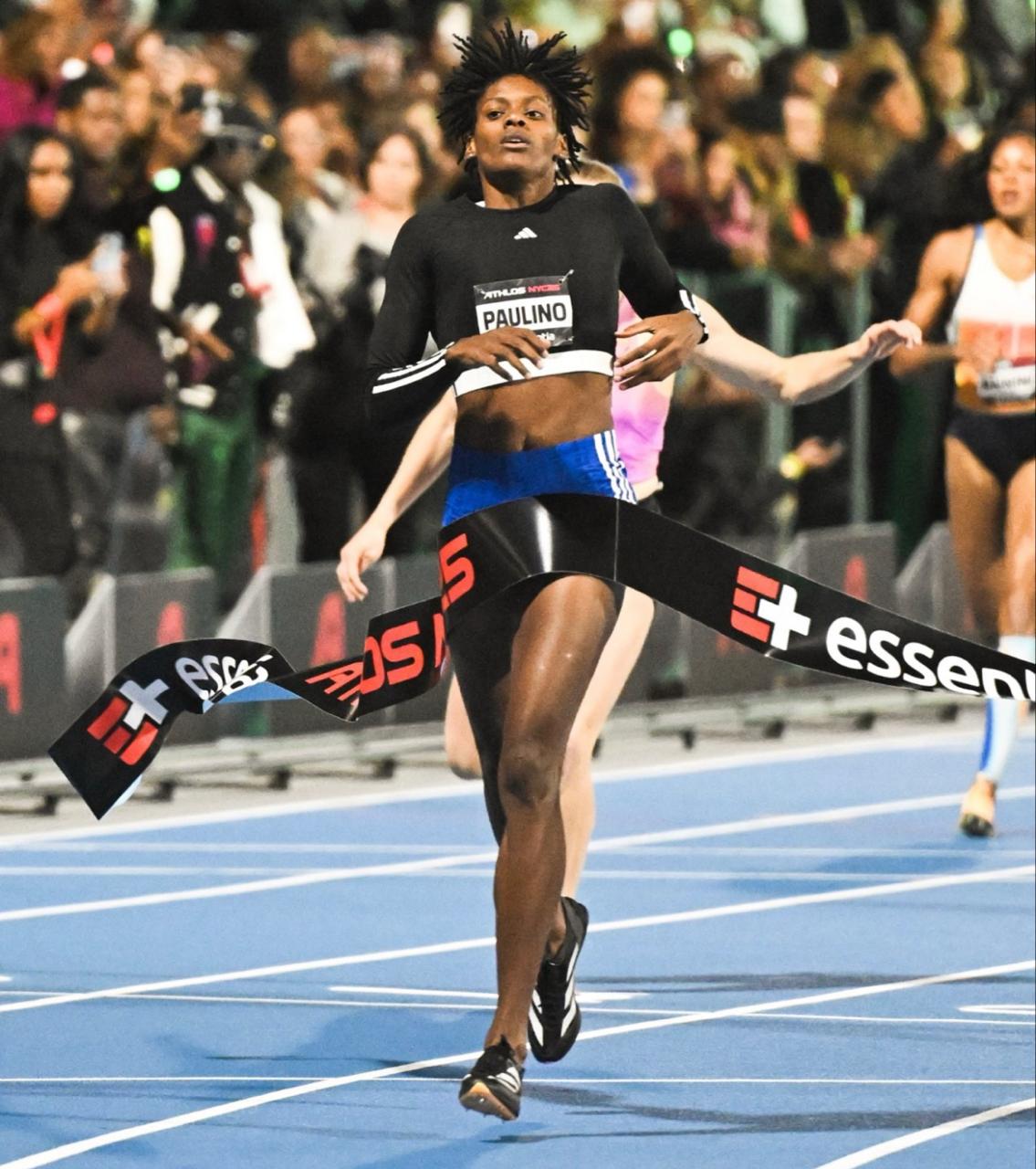 Recientemente Paulino se convirtió en la primera dominicana y latinoamericana en romper la barrera de los 48 segundos (47.98), consolidando su estatus como una de las grandes figuras del atletismo.