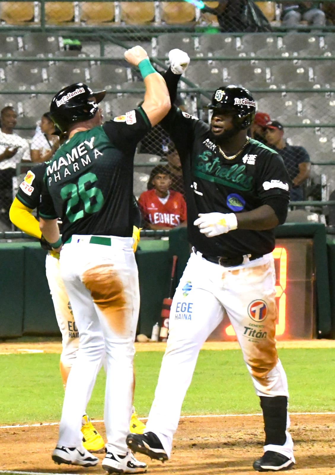 Las Estrellas les devolverán la visita a las Águilas este martes en el Estadio Cibao de Santiago. El partido está programado para iniciar a las 7:30 de la noche.