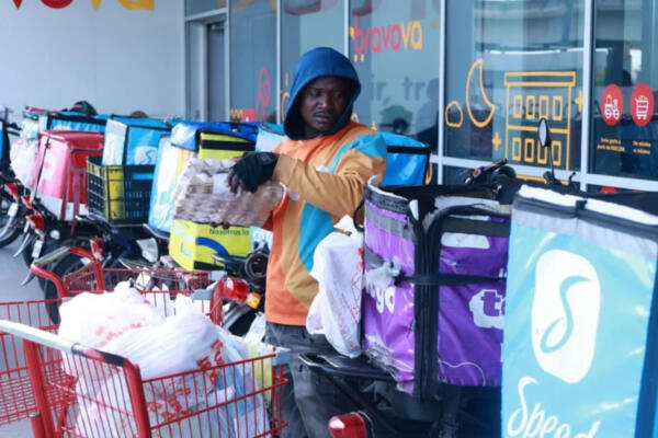 Solo negocios esenciales pueden operar durante la tormenta Melissa en República Dominicana