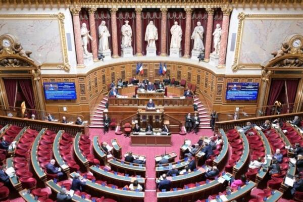 Los legisladores franceses aprobaron el miércoles un proyecto de ley que define la violación como cualquier acto sexual no consentido.