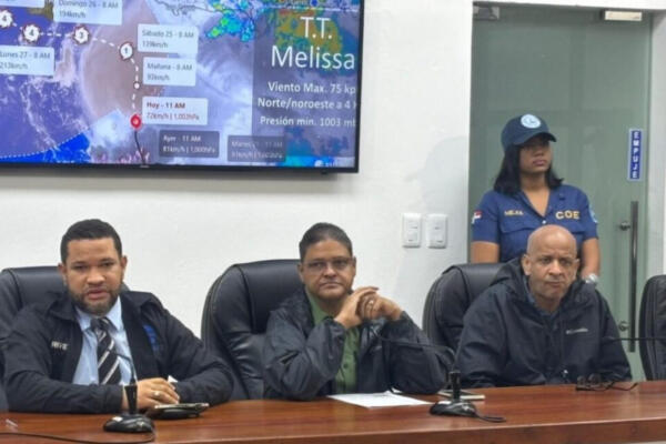 Lluvias por efectos de Melissa podrían pasar del fin de semana, dijo Méndez