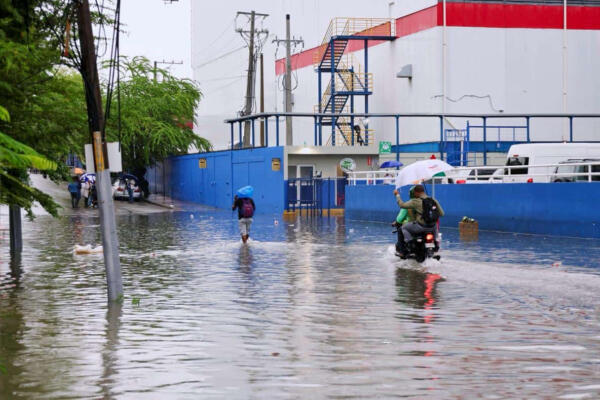 Más de 30 sectores del Gran Santo Domingo reportaron anegamientos