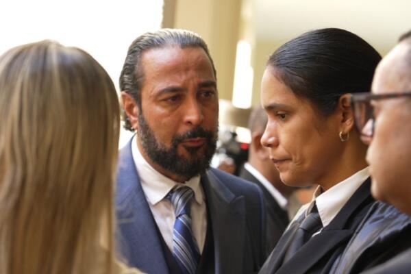 Tribunal aplaza primera audiencia contra empresario canadiense.