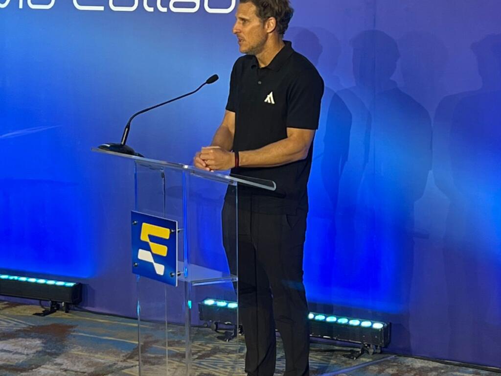 El campeón uruguayo apoya a los emprendedores dominicanos