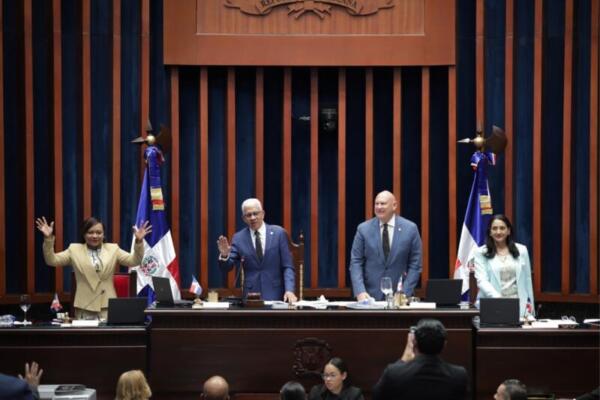 Senado aprueba reforma al código de trabajo sin tocar cesantía. Foto: fuente externa 