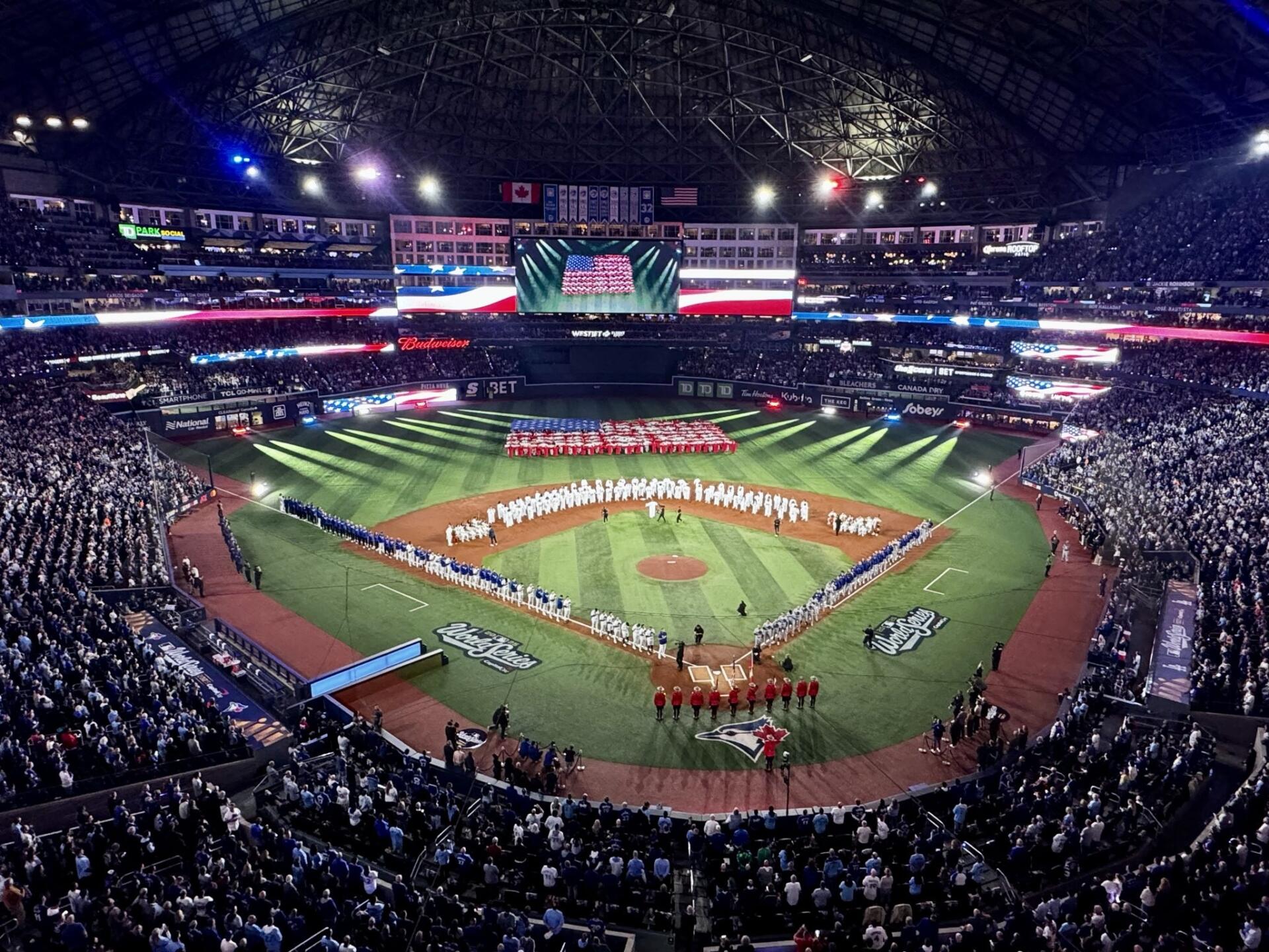 Boletas para el ver el juego 6 de la Serie Mundial en el Roger Centre por las nubes