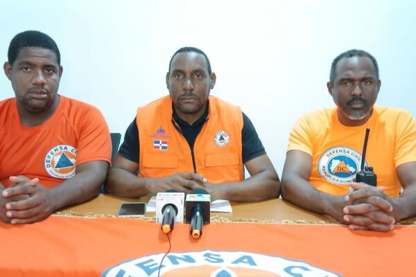 Defensa Civil activa por lluvias en Barahona.
