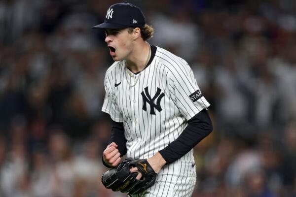 Con una actuación histórica del novato Cam Schlittler. Los Yankees derrotaron 4-0 a los Medias Rojas de Boston y avanzaron a la Serie Divisional de la Liga Americana.