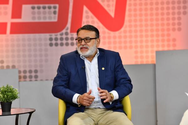 Ivan García presidente de la Fenacerd