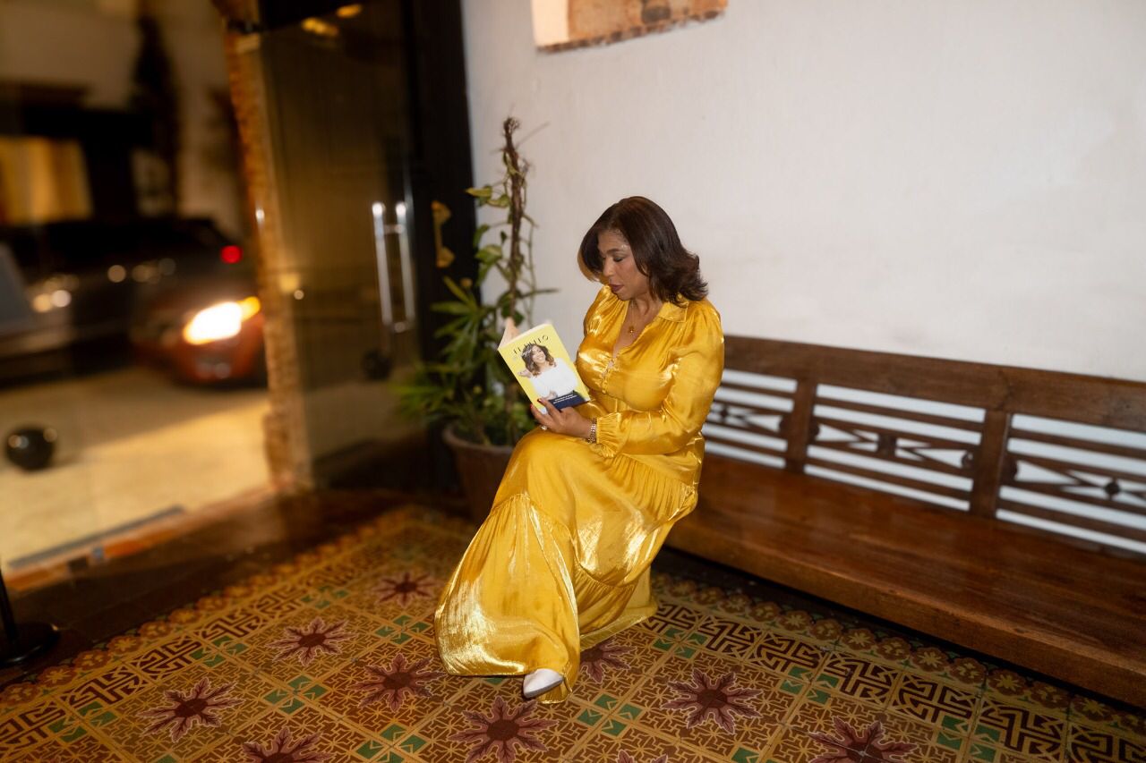 Elizabeth Torres presenta su libro “El Duelo de Migrar”