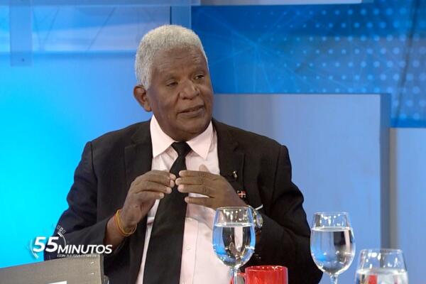 Manuel María Mercedes, presidente de la Comisión Dominicana de los Derechos Humanos.