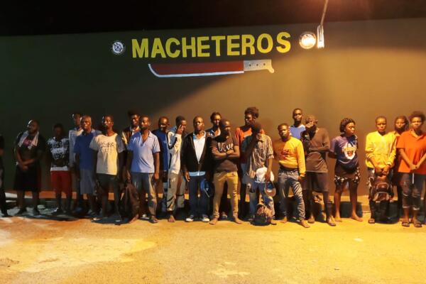 Los indocumentados detenidos fueron trasladados bajo custodia a la sede de la 4ta. Brigada de Infantería del ERD, en Mao.