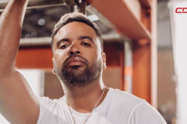 Zion, cantante puertorriqueño, hospitalizado tras accidente. 