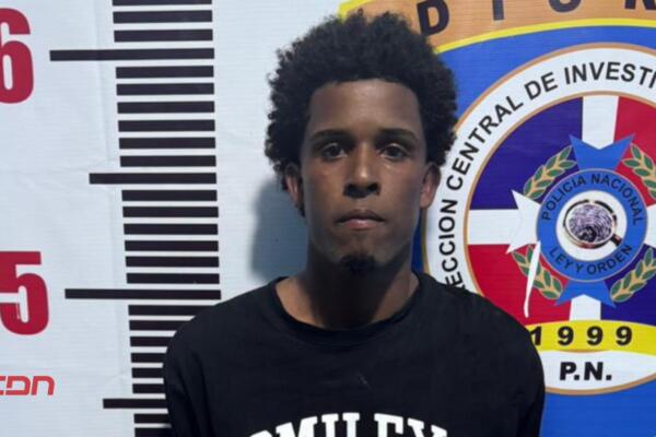 Yeneuri Mesa, apresado por la Policía Nacional luego de simular asalto en institución bancaria. 