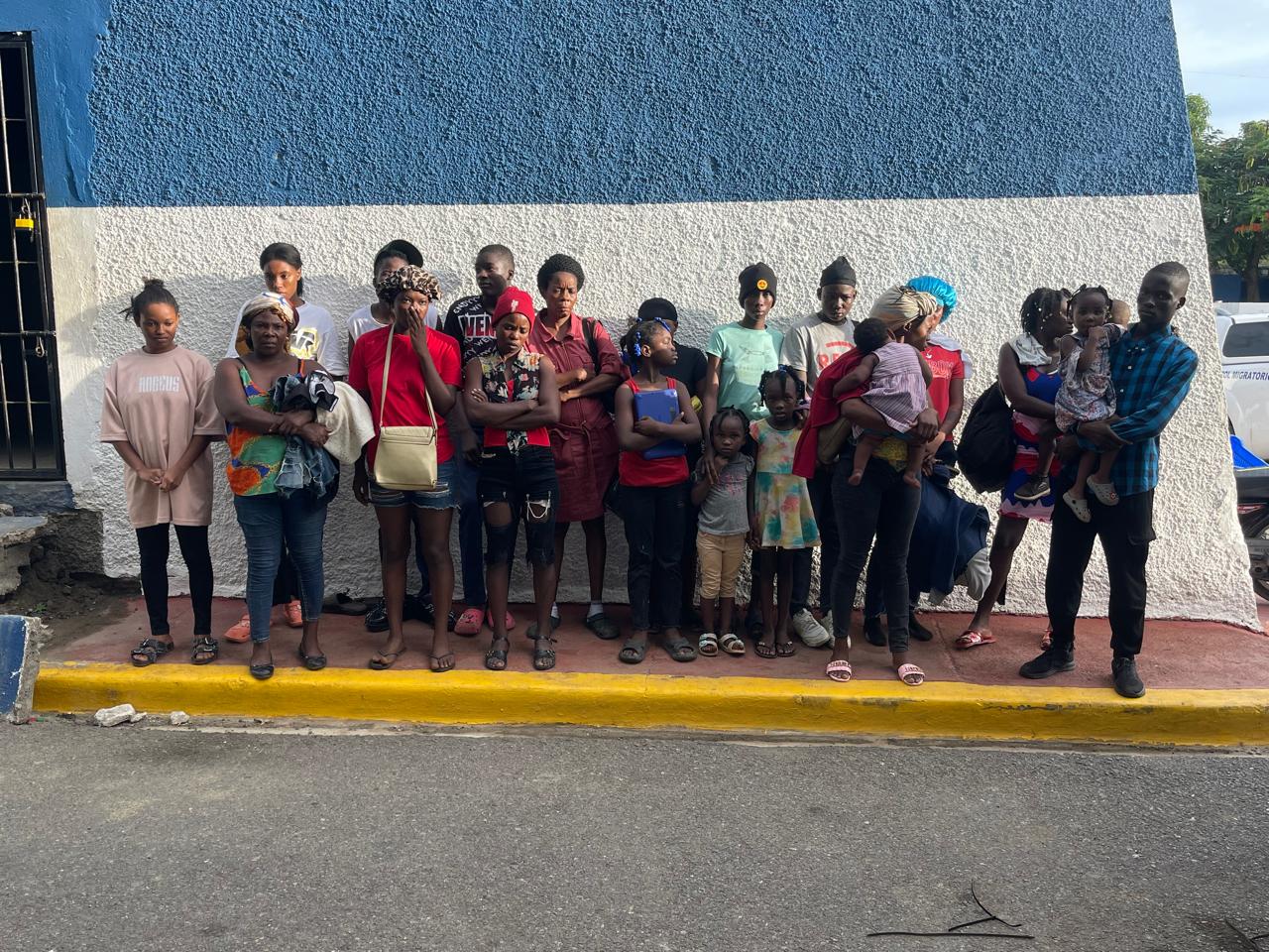 Haitianos indocumentados en Santiago