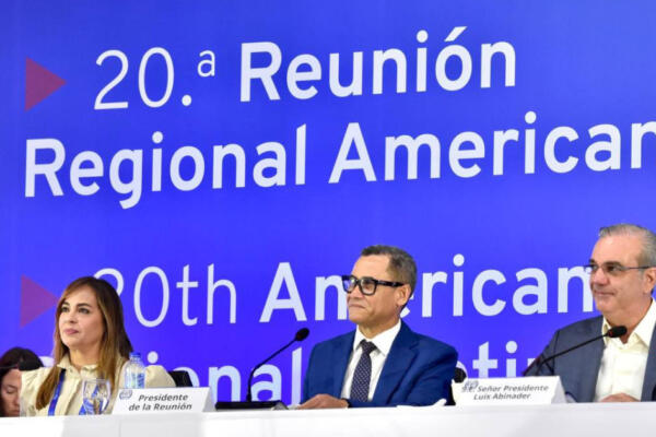 Abinader define la informalidad laboral como uno de los grandes retos de la región