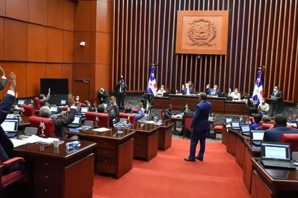 Senado aprueba en primera lectura modificación al Código Procesal Penal