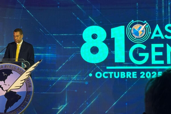 INDOTEL alerta en la SIP sobre la crisis digital de la verdad