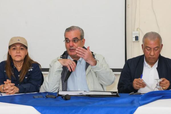 Luis Abinader encabezó este viernes una jornada de supervisión en las provincias San José de Ocoa y Barahona.