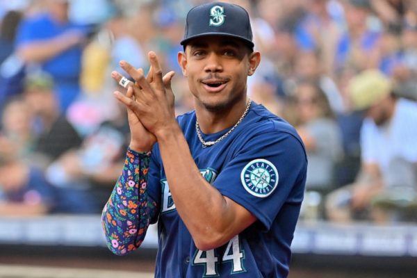 La postemporada del 2025 continúa el miércoles con el Juego 3 de la SCLA en Seattle (8:08 p.m. ET, FS1), donde los Azulejos tratan de remontar una desventaja de 0-2 contra los Marineros. Los Dodgers, que están arriba 2-0 en la Serie de Campeonato de la Liga Nacional, recibirán a los Cerveceros para el Juego 3 el jueves.