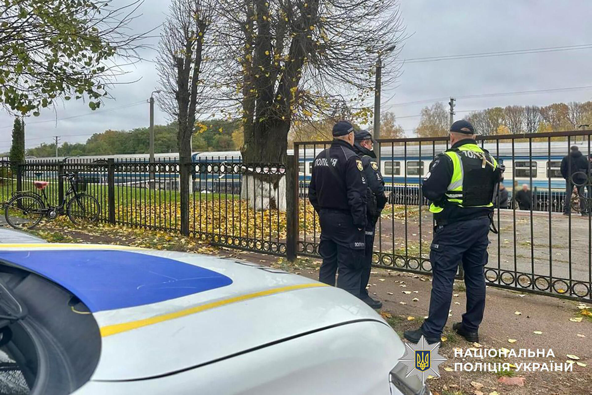 Cuatro muertos y 12 heridos por explosión en una estación de tren en Ucrania