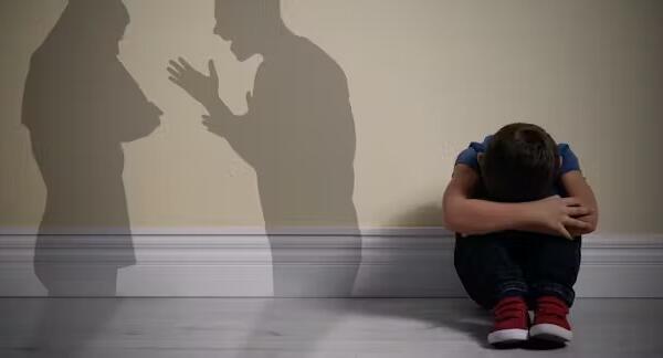 ¿Qué es la violencia vicaria y por qué puede salvar vidas su tipificación?
