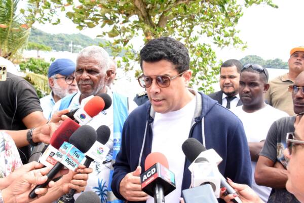 Collado ofrece declaraciones a los medios. Foto: Fuente externa 