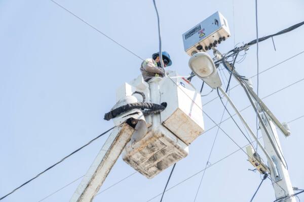 Edesur fortalece el servicio con la instalación de un nuevo sistema de control