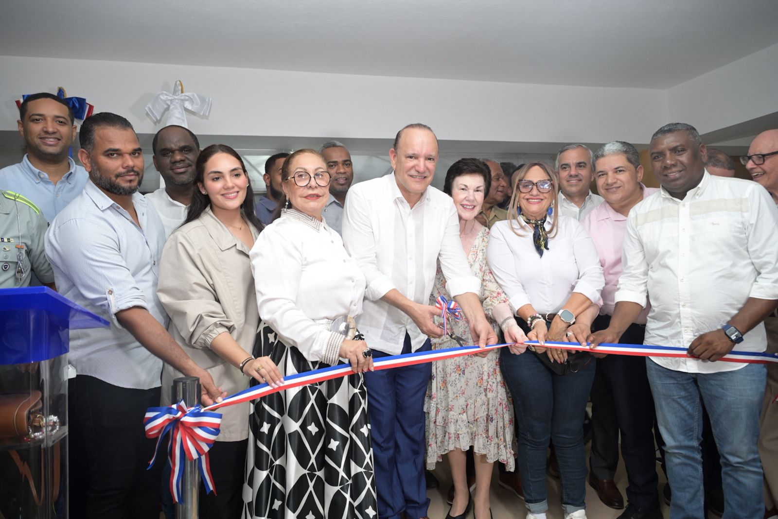Alcaldía de Santiago entrega remozada la Casa Club de Arroyo Hondo con un costo de RD$8.3 millones