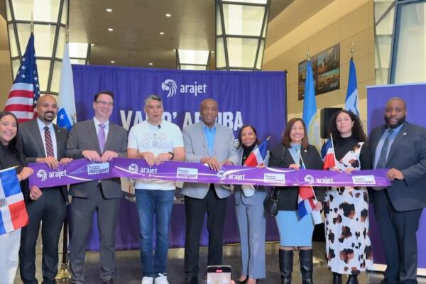 Arajet inaugura vuelo directo desde Boston a Santo Domingo con las tarifas más bajas