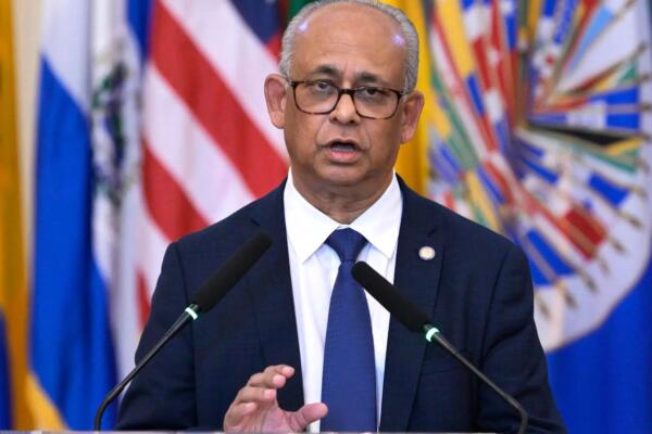 El secretario general de la Organización de Estados Americanos (OEA), Albert Ramdin.