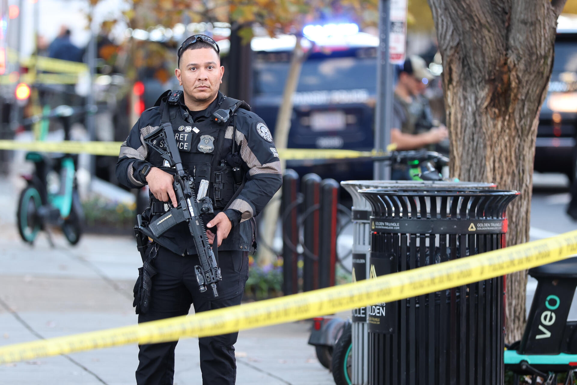Trump califica como "acto de terror" el tiroteo contra miembros de la Guardia Nacional