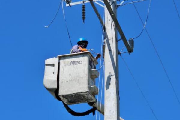 Uno de los principales trabajos realizados fue la readecuación de la línea de 34 KV.