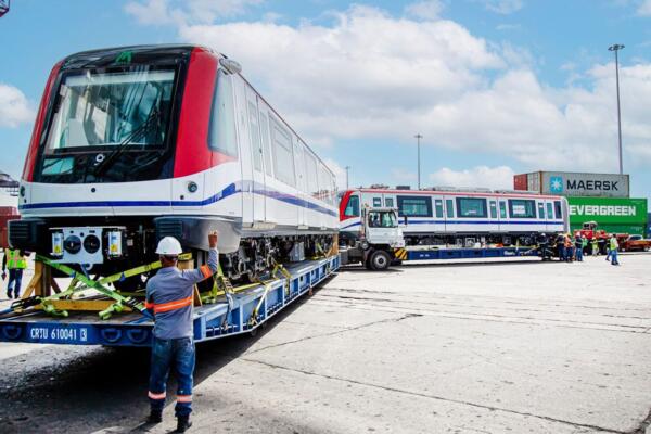 Estos trenes cuentan con tecnología de última generación, la cual permitirá un servicio más eficiente y cómodo para los usuarios del Metro de Santo Domingo.