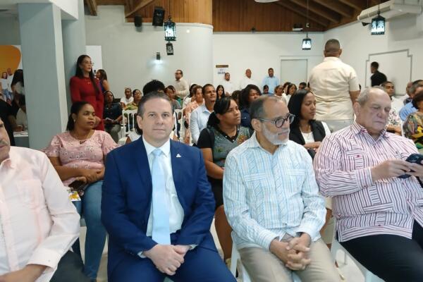 Educación financiera y premios impulsan el ahorro familiar.
