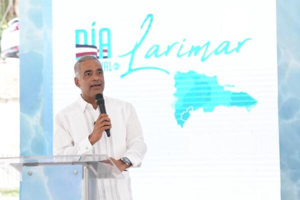 Ministro Joel Santos anuncia mineros de larimar ya cuentan con seguro de vida colectivo