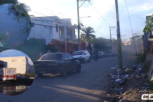 Plaga de mosquitos afecta a residentes en el Cachón, SDN