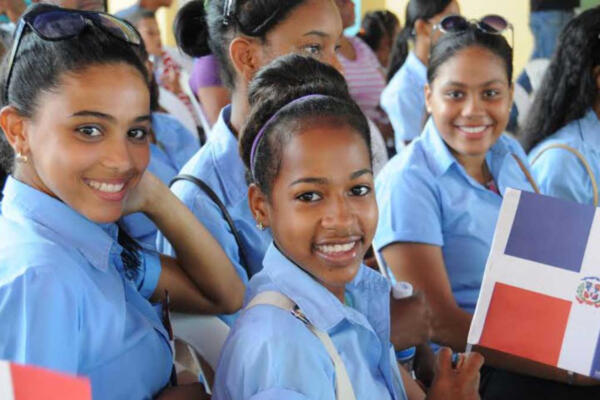 Estudiantes dominicanos participarán en programa de valores “Agentes al 100”