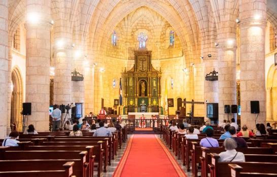 Iglesia Católica en RD enfrenta crisis interna y pérdida de confianza