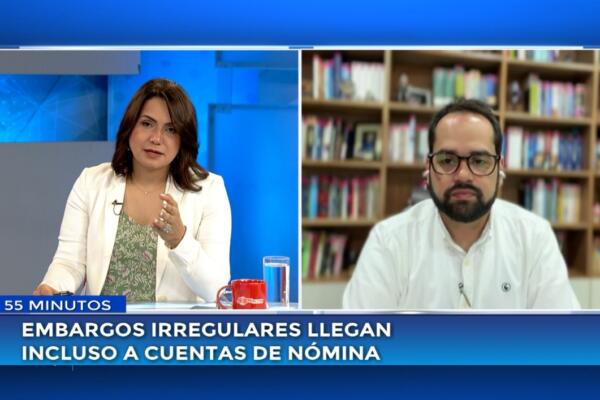 El abogado Francisco Álvarez Martínez durante la entrevista donde alertó sobre el aumento de embargos retentivos abusivos en el país.