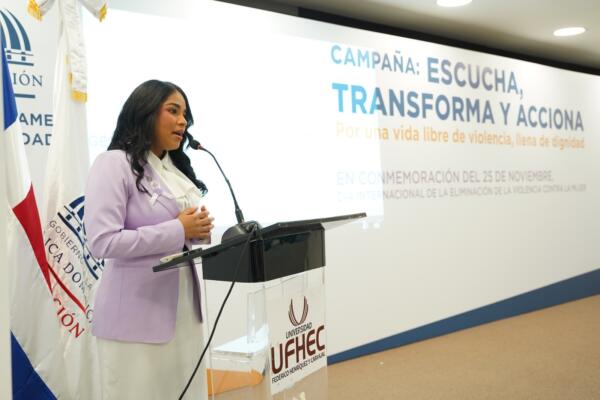 Minerd lanza campaña escolar contra la violencia hacia la mujer