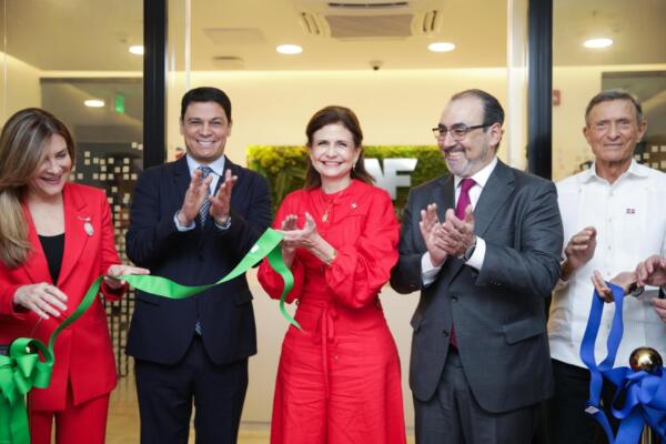 La vicepresidenta, quien además preside el Gabinete de Promoción de Inversiones, destacó que República Dominicana atraviesa una etapa favorable marcada por estabilidad macroeconómica.