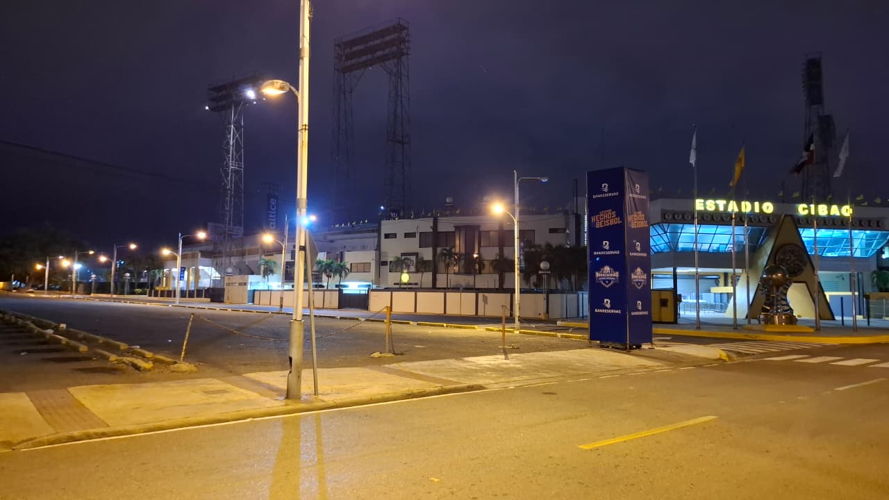 Edenorte realiza acciones de alumbrado y poda en el Estadio Cibao y el Gran Teatro del Cibao