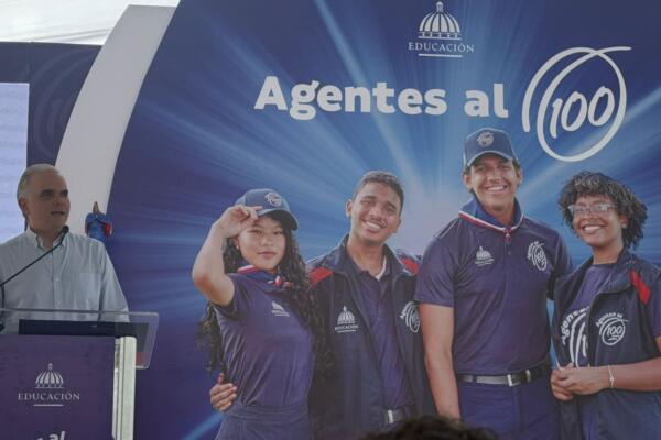 El ministro Luis Miguel De Camps presentó oficialmente el programa “Agentes al 100”.