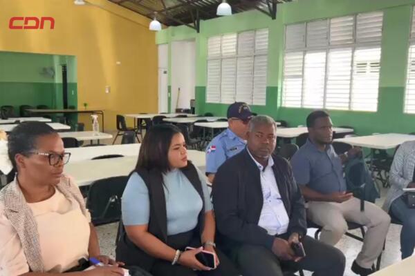 Escuela de Basima cierra indefinidamente por presuntos gases tóxicos que afectan a estudiantes y docentes.