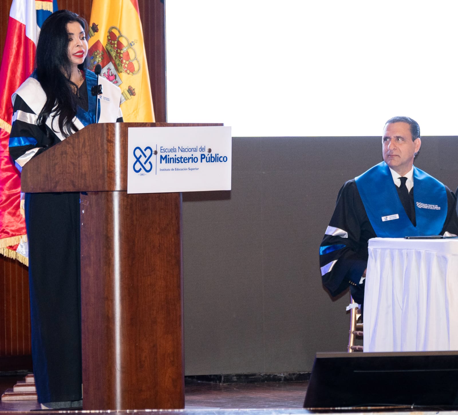 distintos programas de educación