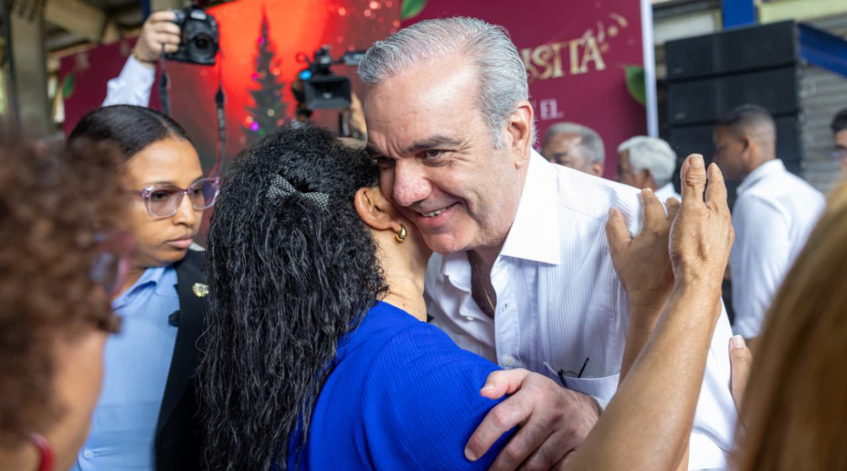 Abinader lanza el Bono Navideño 2025 para 2.6 millones de dominicanos