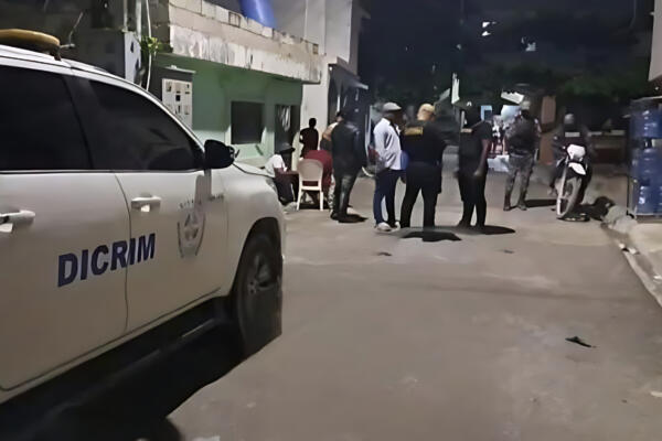 Escena policial en Verón-Punta Cana tras duelo mortal 